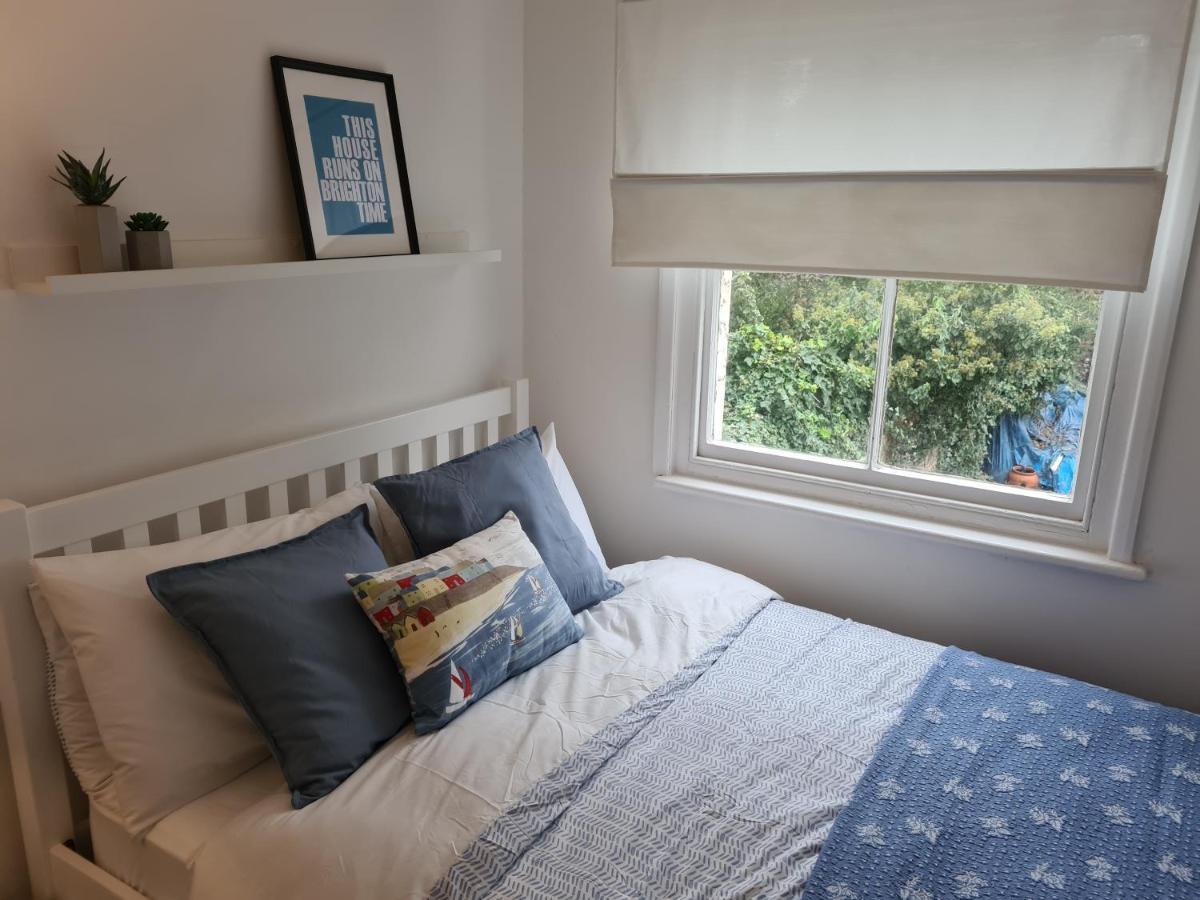 Centrally Located, Comfortable Apartment Near Station, Beach And North Laines ブライトン エクステリア 写真
