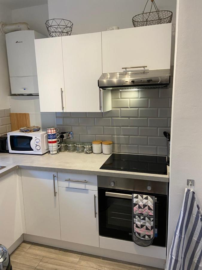 Centrally Located, Comfortable Apartment Near Station, Beach And North Laines ブライトン エクステリア 写真