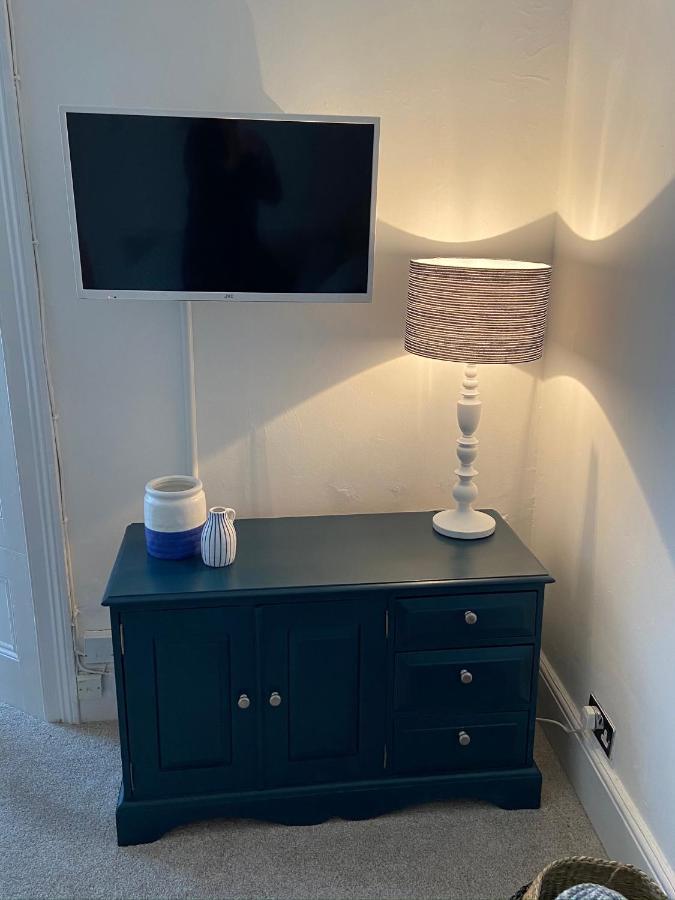 Centrally Located, Comfortable Apartment Near Station, Beach And North Laines ブライトン エクステリア 写真